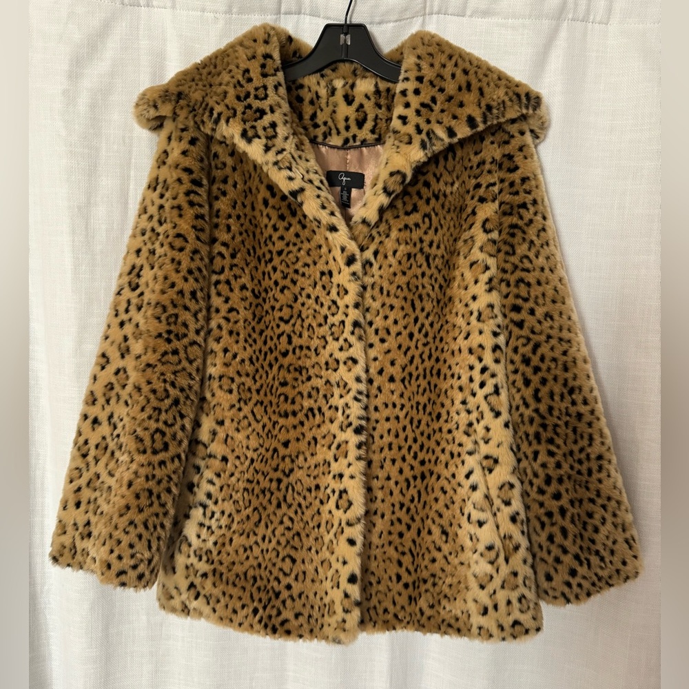 Leopard, faux fur coat with wide, draped collar  - size small